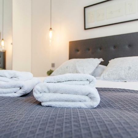 G&V Apartments Close To Center บาเลนเซีย ภายนอก รูปภาพ
