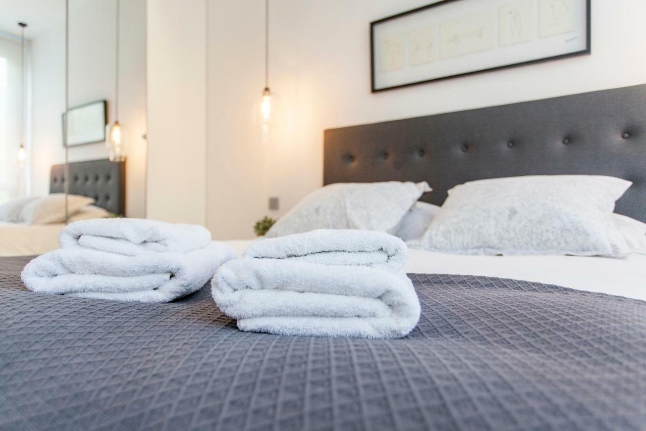 G&V Apartments Close To Center บาเลนเซีย ภายนอก รูปภาพ