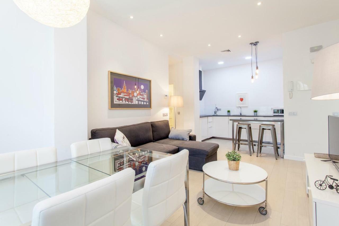 G&V Apartments Close To Center บาเลนเซีย ภายนอก รูปภาพ