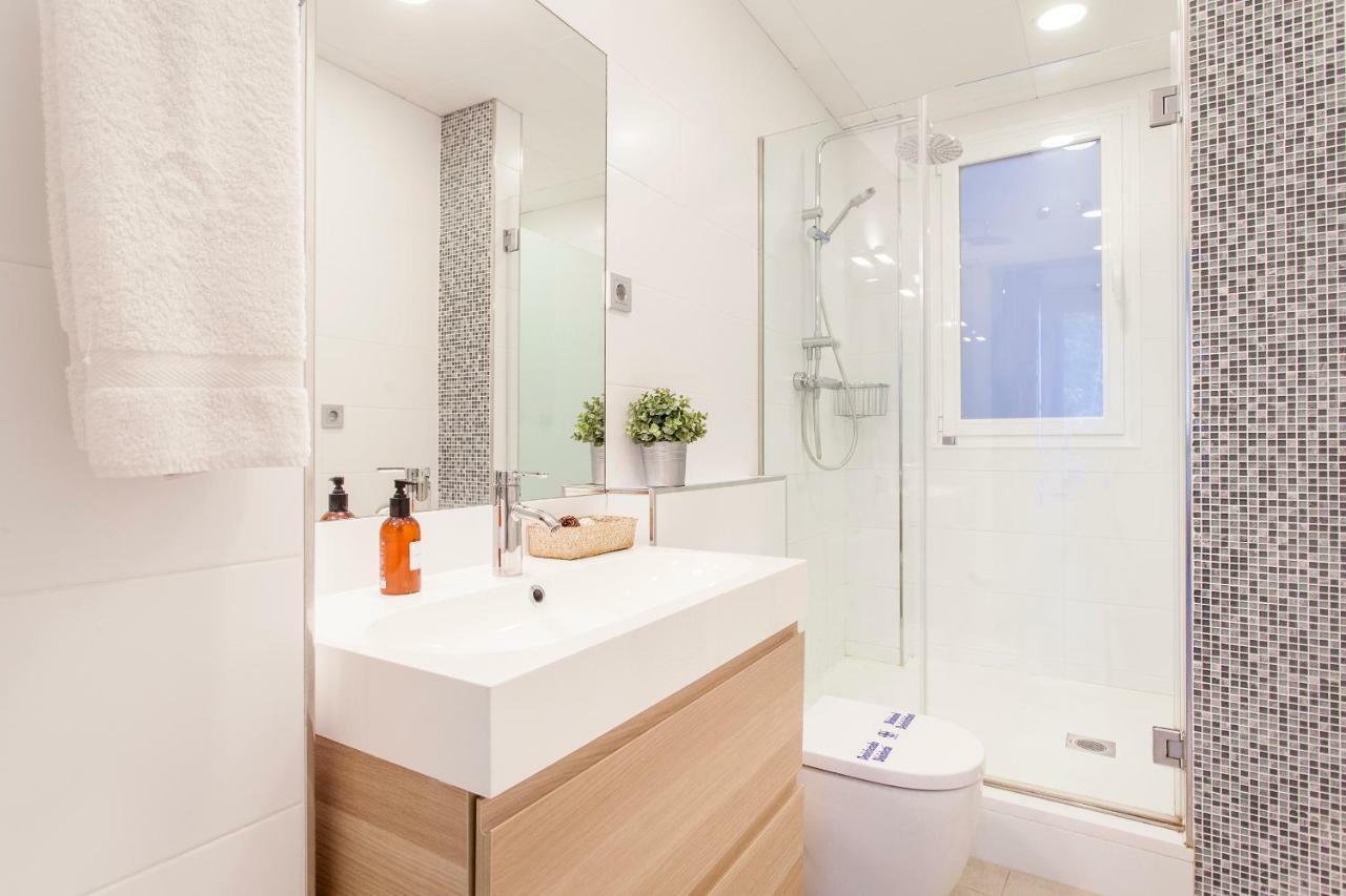 G&V Apartments Close To Center บาเลนเซีย ภายนอก รูปภาพ