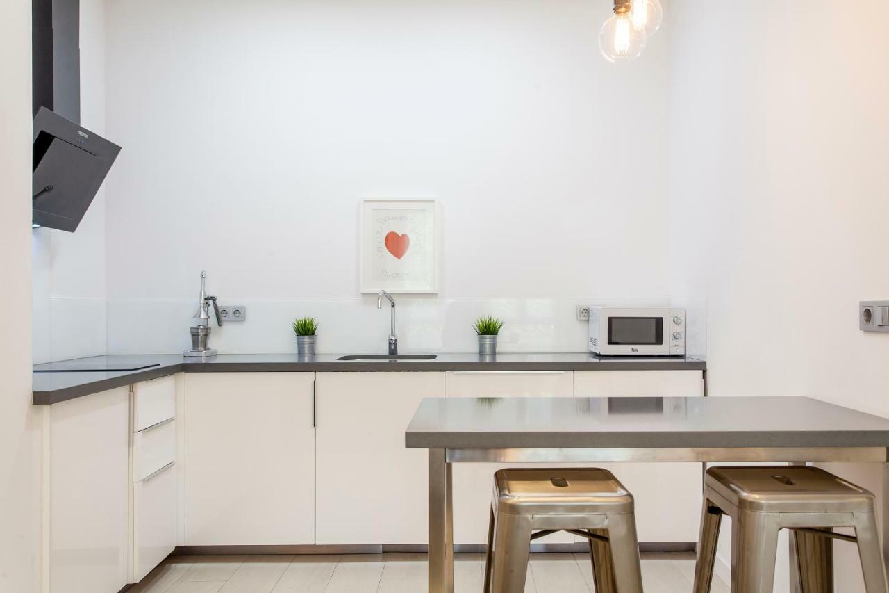 G&V Apartments Close To Center บาเลนเซีย ภายนอก รูปภาพ